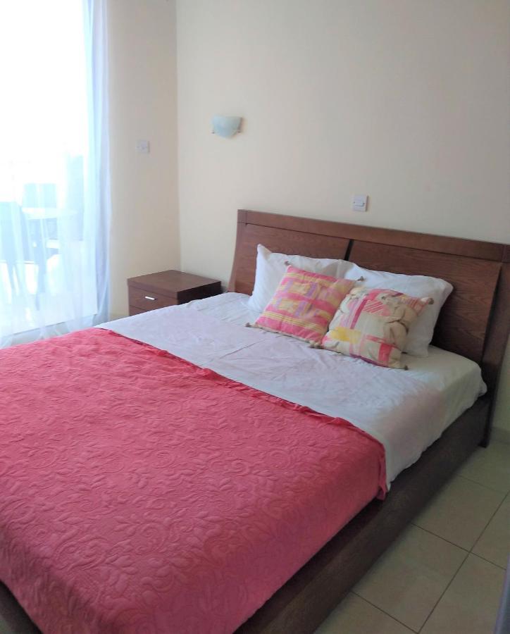 T&E Apartment Larnaca Dış mekan fotoğraf